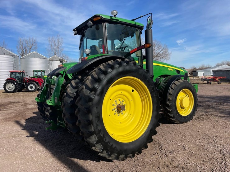 2007-john-deere-8230-image-4
