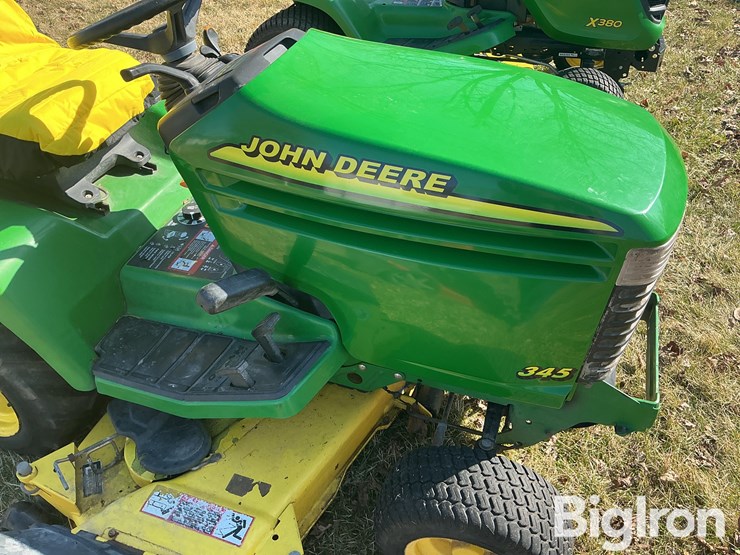 john-deere-345-image-11