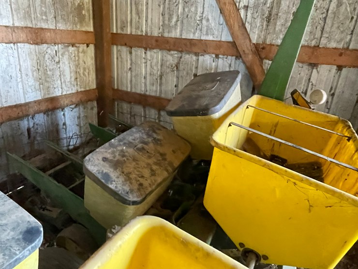 john-deere-7200-image-15