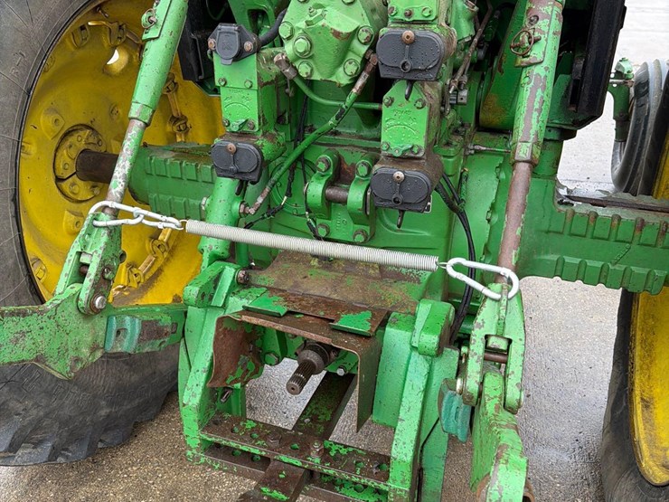 john-deere-4650-image-11