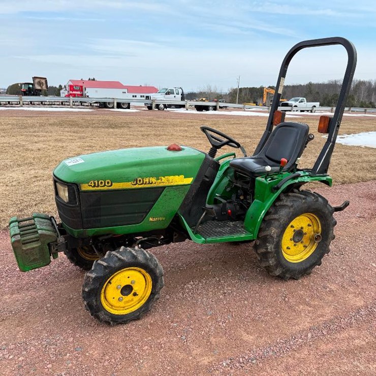 JOHN DEERE 4100