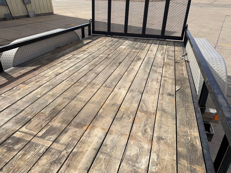 2011-pj-flatbed-image-13