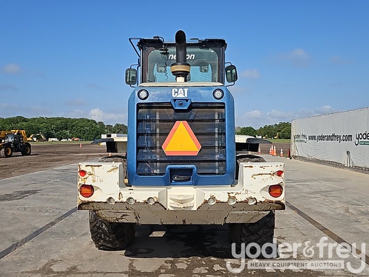 2015-caterpillar-938k-image-21