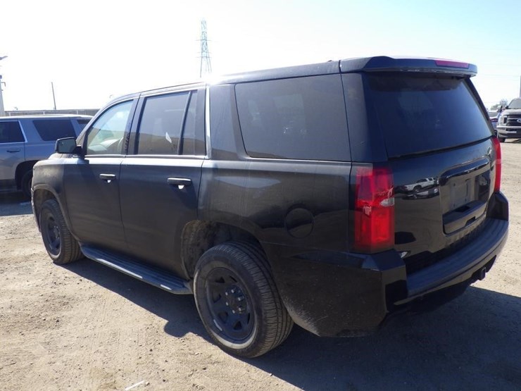 2020-chevrolet-tahoe-image-4
