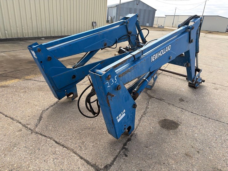 new-holland-7514-image-4