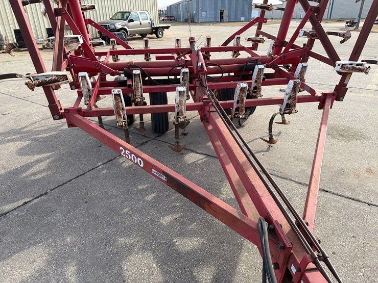 wil-rich-2500-image-12