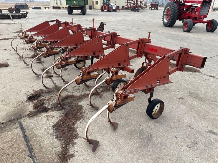 international-133-image-3