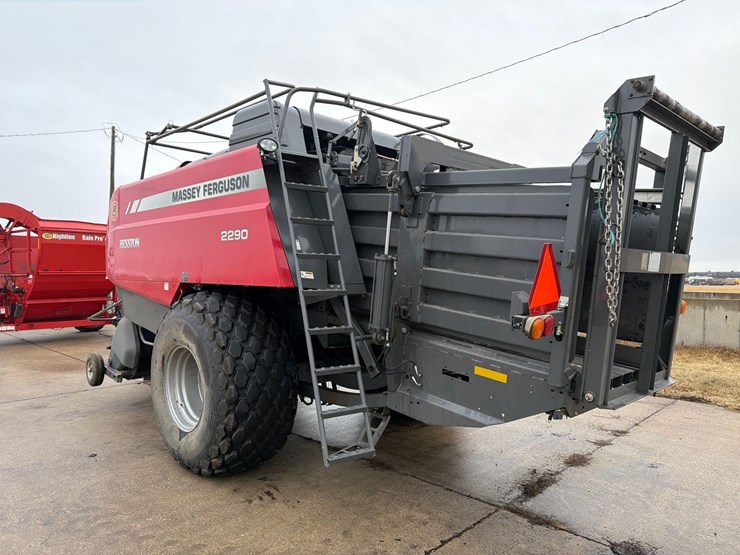 massey-ferguson-2290-image-4