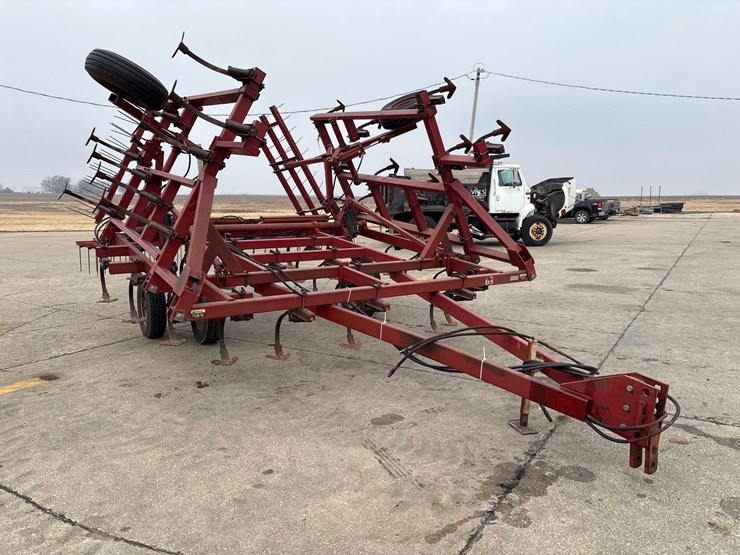 case-ih-4600-image-2