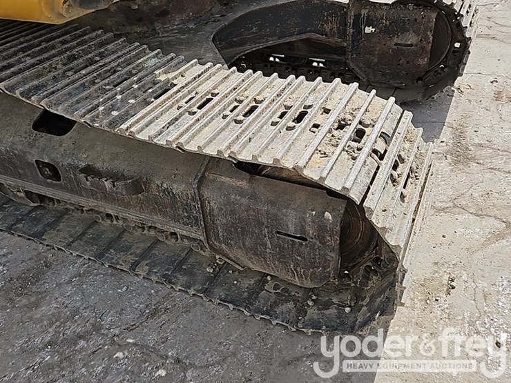 deere-160g-lc-image-43