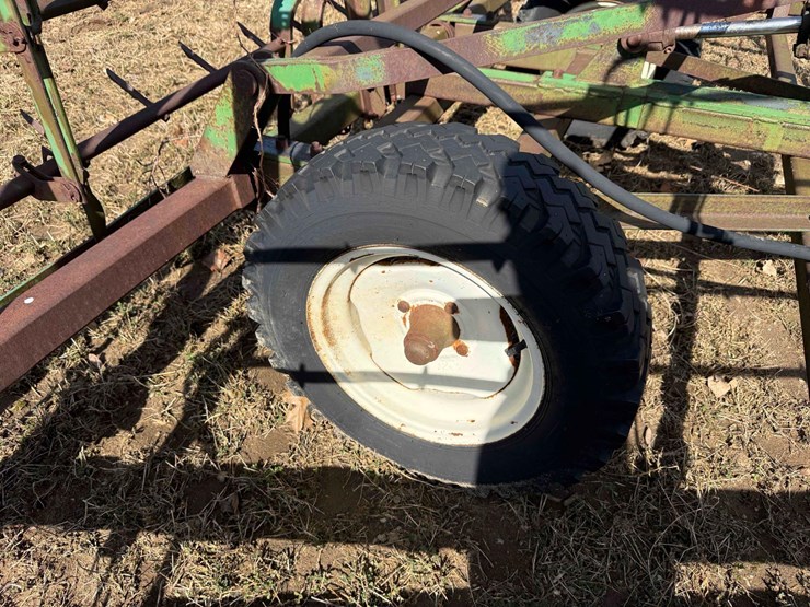 john-deere-18-image-8