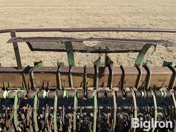 john-deere-30-image-16