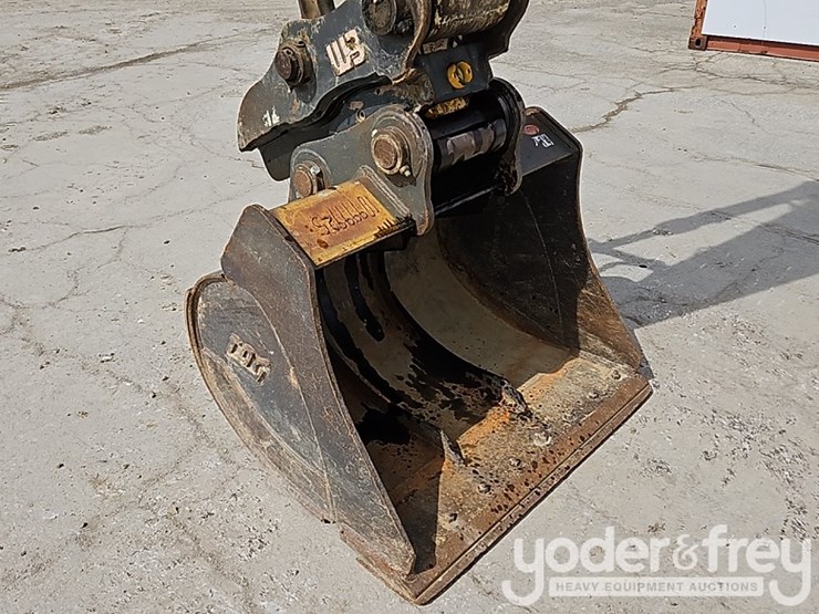 deere-160g-lc-image-4