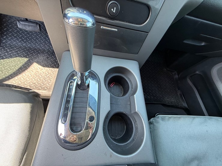 2005-ford-f150-image-38