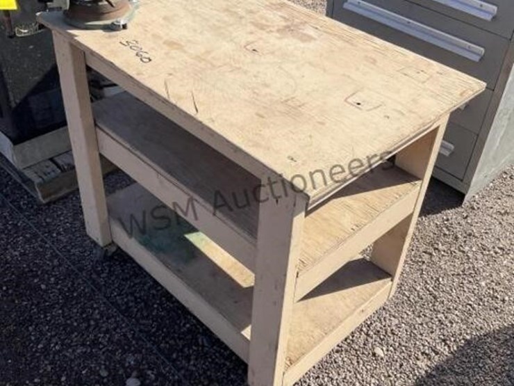 wood-work-table-w/-vice-image-2