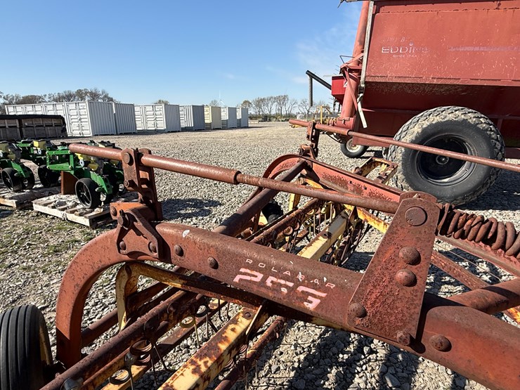 new-holland-256-image-28