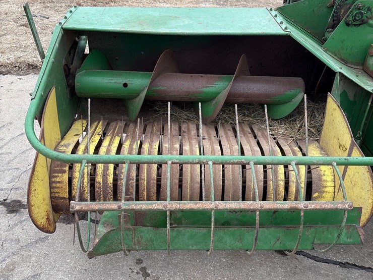 john-deere-24t-image-7