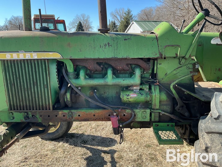 john-deere-4010-image-11