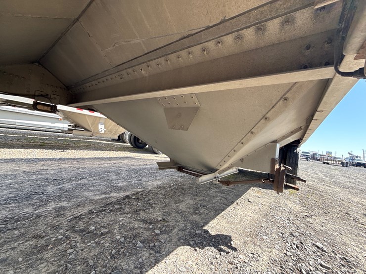 1995-cornhusker-hopper-bottom-image-18