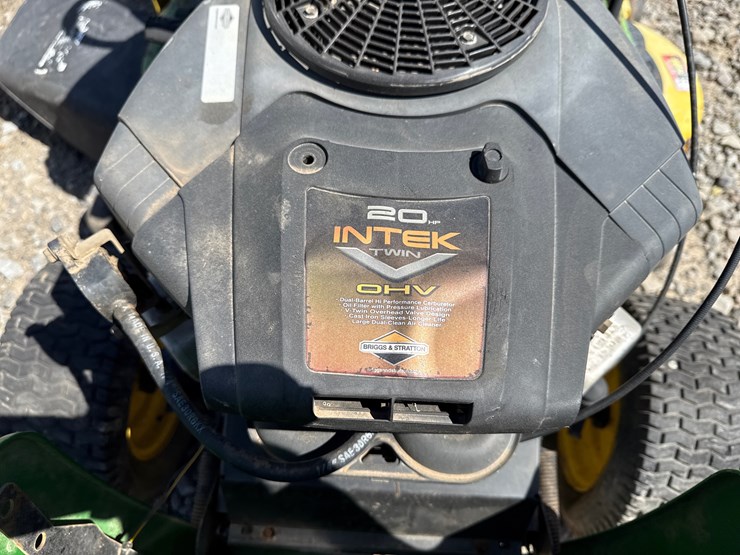 john-deere-l120-image-15