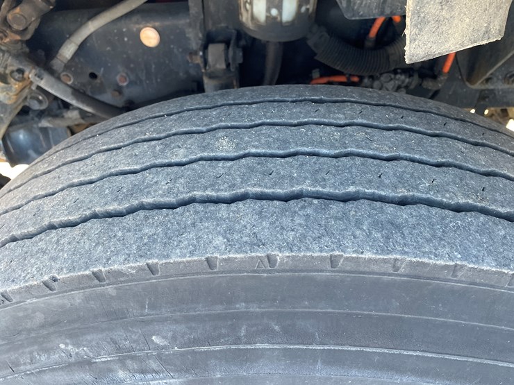 2009-ford-f750-xlt-image-19