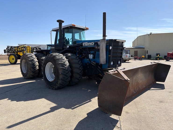 1990-versatile-946-image-4