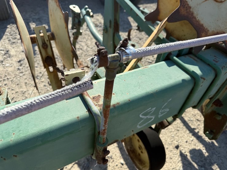 john-deere-31-image-40