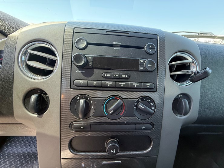 2005-ford-f150-image-35