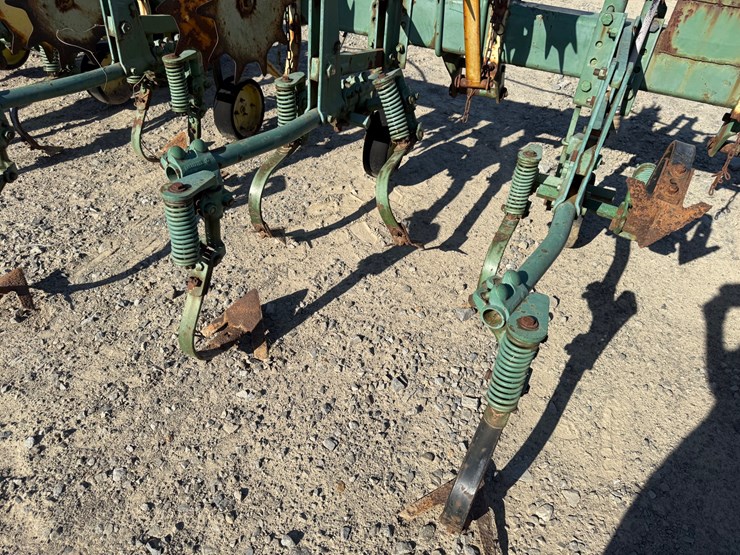 john-deere-31-image-14