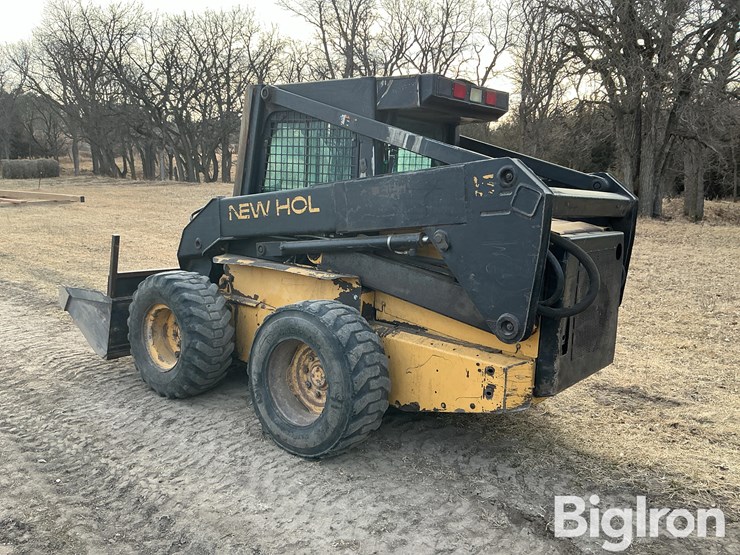 new-holland-lx885-image-7