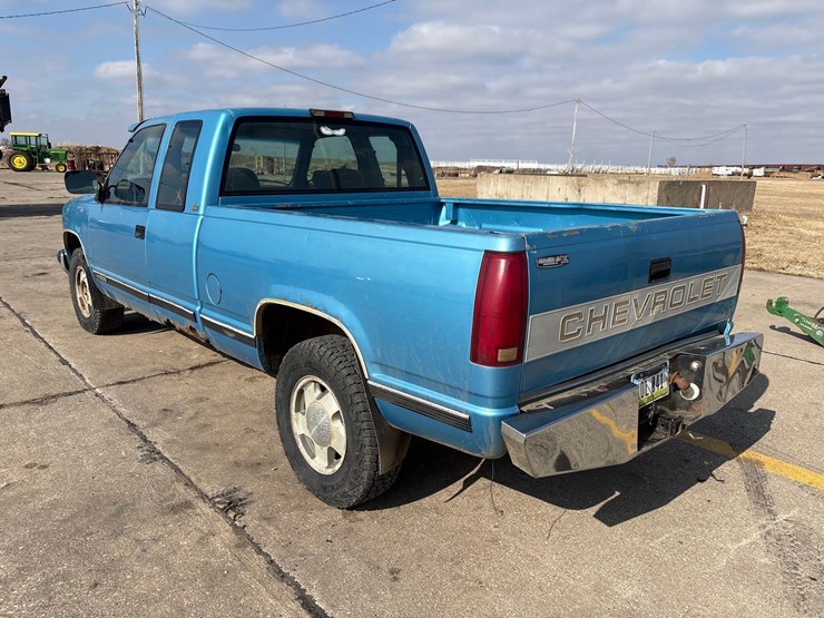 1994-chevrolet-silverado-1500-image-4