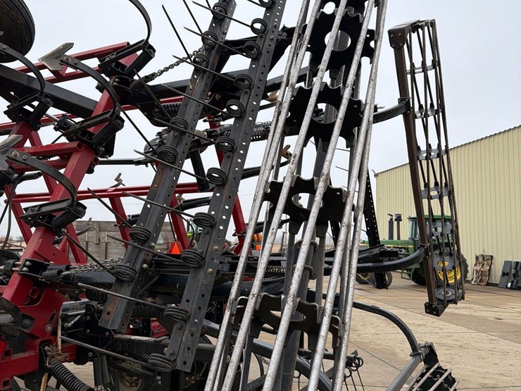 2011-case-ih-200-image-10