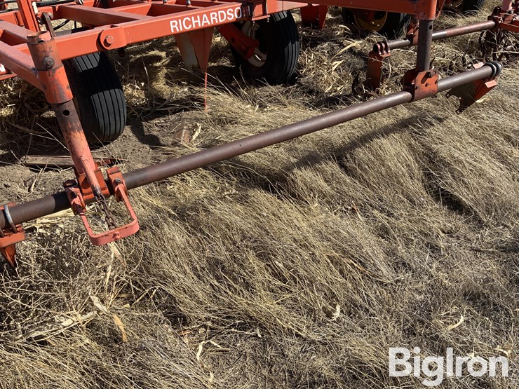 richardson-ae4-30-4-image-20