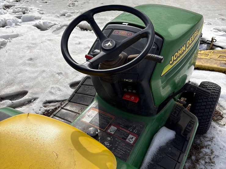 john-deere-345-image-18
