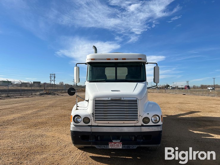 1998-freightliner-century-120-image-2