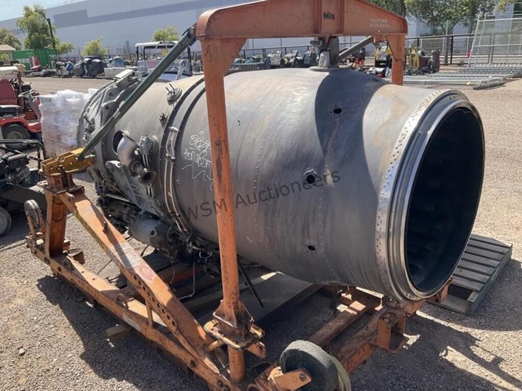 jet-engine-on-rolling-skid-image-4