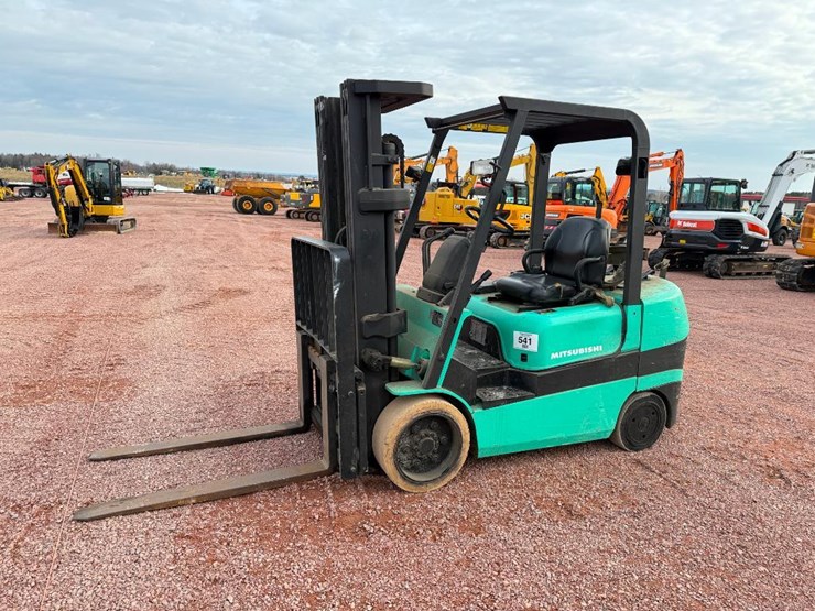 mitsubishi-fgc30k-image-1