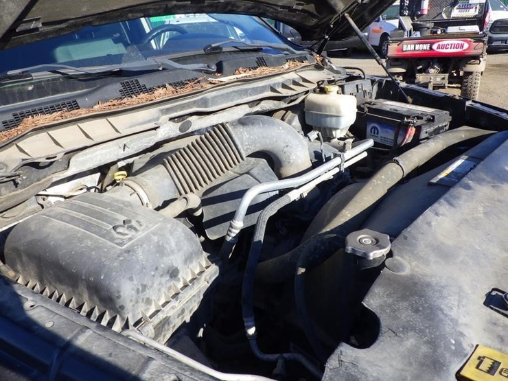 2015-dodge-2500-image-11