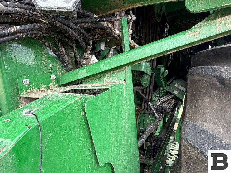 2023-john-deere-s780-image-13