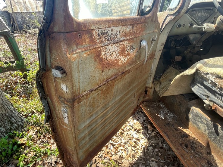 chevrolet-60-image-15