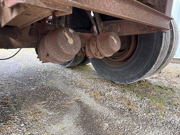 2004-timpte-hopper-bottom-image-15