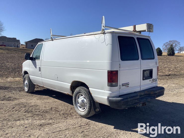 2013-ford-e250-image-7