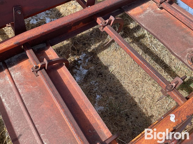 farmhand-8-bale-image-12