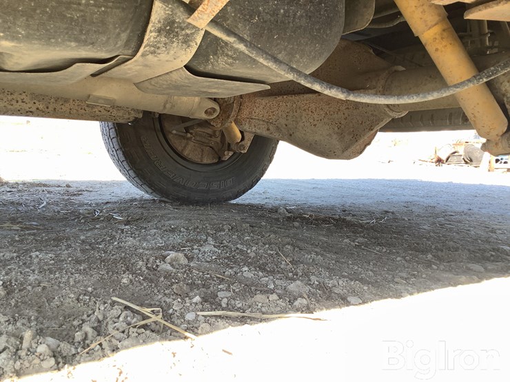 2013-ford-e250-image-15