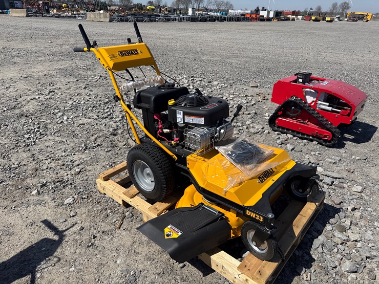 #33-•-unused-dewalt-dw33-33"-walk-behind-zero-turn-mower-12ae764b038-inv#-41235-image-2