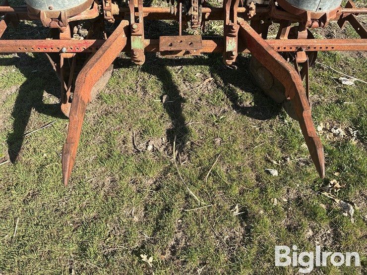 2r40-planter-image-20