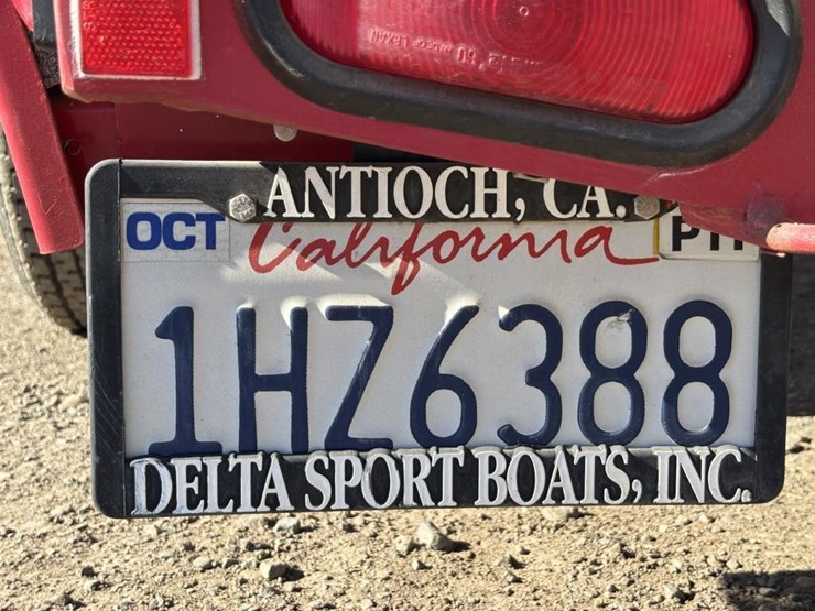 2000-unknown-trailer-image-67