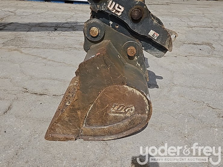 deere-160g-lc-image-12