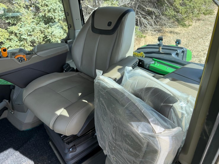 2022-john-deere-9rx-640-image-7