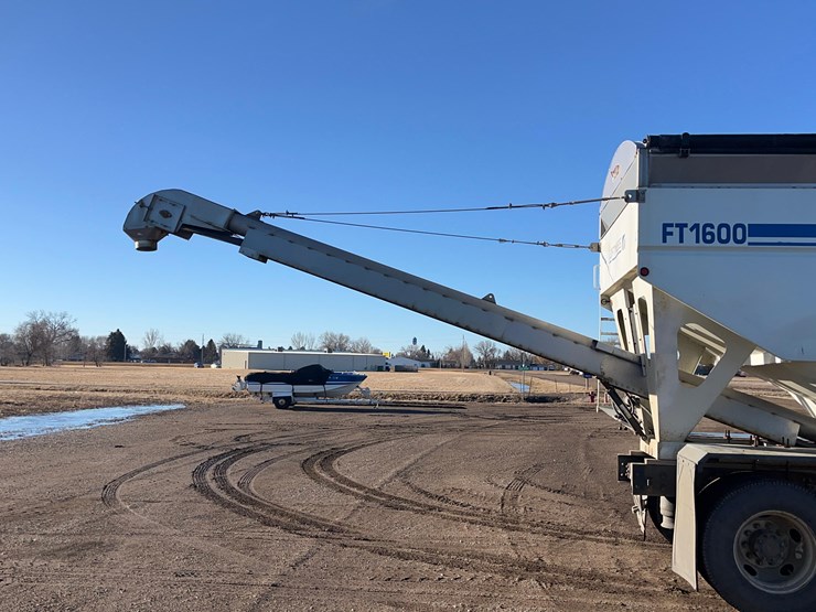 2004-caterpillar-c12-image-5